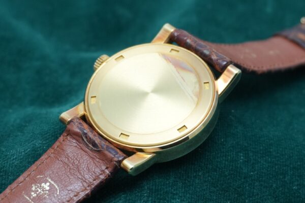 パテック・フィリップ カラトラバ YG AUTOMATIC DATE 5012 （72-28／1993年)の詳細写真6枚目