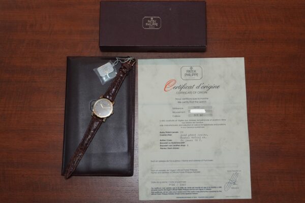 パテック・フィリップ カラトラバ YG AUTOMATIC DATE 5012 （72-28／1993年)の詳細写真9枚目