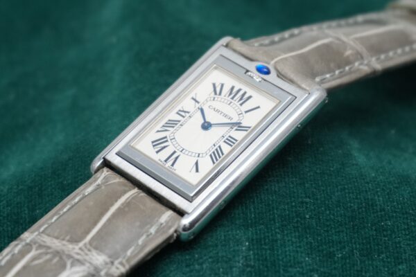 カルティエ TANK BASCULANTE MILLENNIUM EDITION REF. W1014458 WITH ORIGINAL BOX & GUARANTEE（40／1999年)の詳細写真6枚目