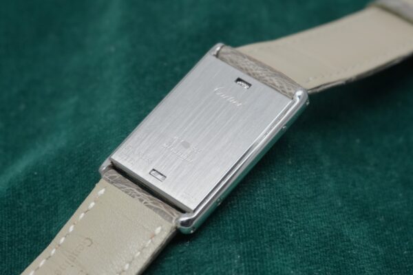 カルティエ TANK BASCULANTE MILLENNIUM EDITION REF. W1014458 WITH ORIGINAL BOX & GUARANTEE（40／1999年)の詳細写真7枚目