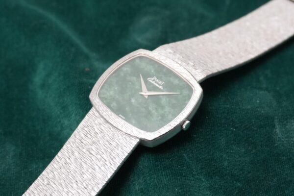 PIAGET LEGENDE COUSSIN WG JADE DIAL 12731A6（07／1970s)の詳細写真4枚目