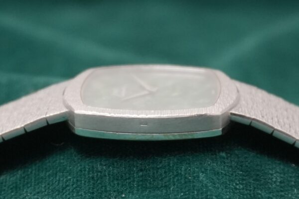 PIAGET LEGENDE COUSSIN WG JADE DIAL 12731A6（07／1970s)の詳細写真6枚目