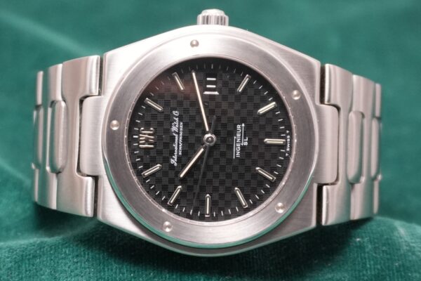 IWC REF.1832 インヂュニア SL JUMBO（04／1983年)の詳細写真2枚目