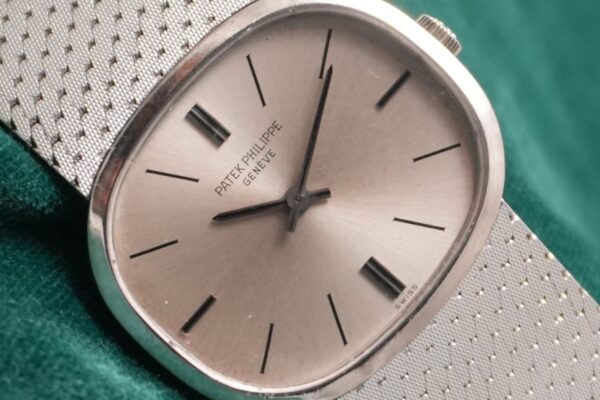 パテック・フィリップ GOLDEN ELLIPSE 3545/1 WG（69／1974年)の詳細写真2枚目