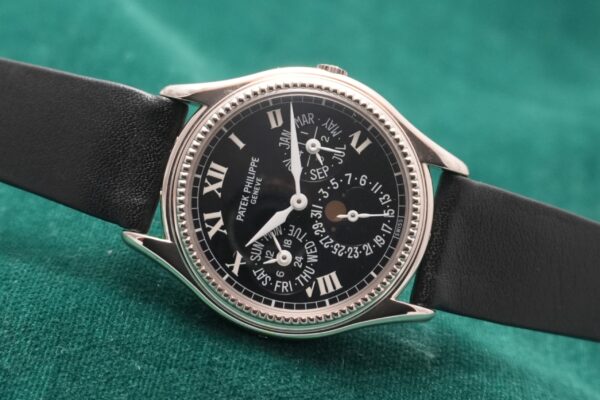 パテック・フィリップ GRAND COMPLICATIONS PERPETUAL CALENDAR 5038（71-161／1997年)の詳細写真1枚目
