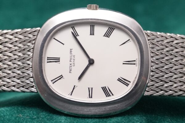 パテック・フィリップ GOLDEN ELLIPSE GRAND SIZE 3589 WG（73／1974年)の詳細写真2枚目