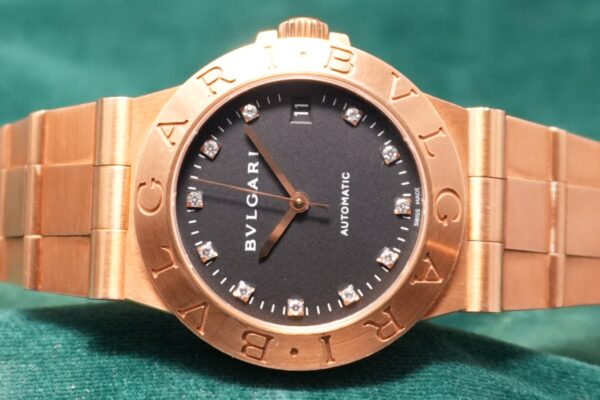 BVLGARI DIAGONO LCV35G 18K YG BLACK DIAL DIAMOND‑SET（03／1990s)の詳細写真2枚目