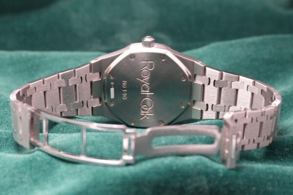 AUDEMARS PIGUET ROYAL OAK 14790ST BLACK DIAL（13／1980s)の詳細写真6枚目